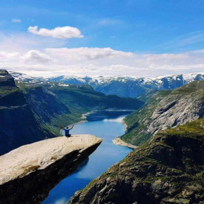 Skånevik Fjordhotel